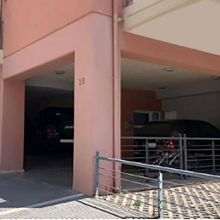 Urban Flat - Central Spot Apartments Volos Esterno foto