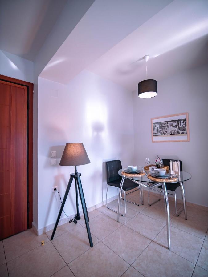 Urban Flat - Central Spot Apartments Volos Esterno foto